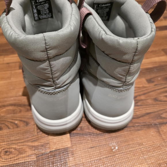 Columbia Gray Winter Boots - Picture 3 of 4